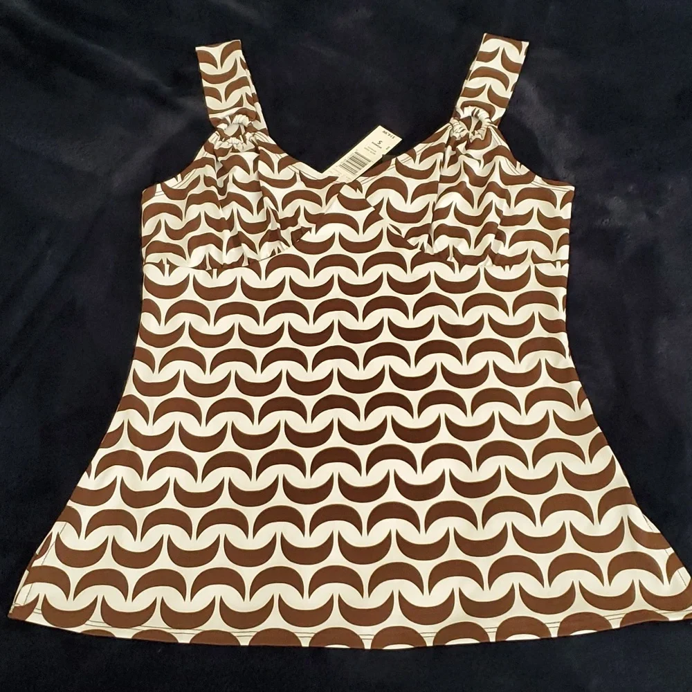 Shirt - Picture 1 of 3